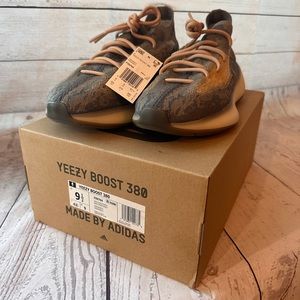 Yeezy Boost 380 NWT - 9.5 - Mist